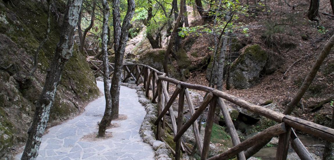 petaloudes